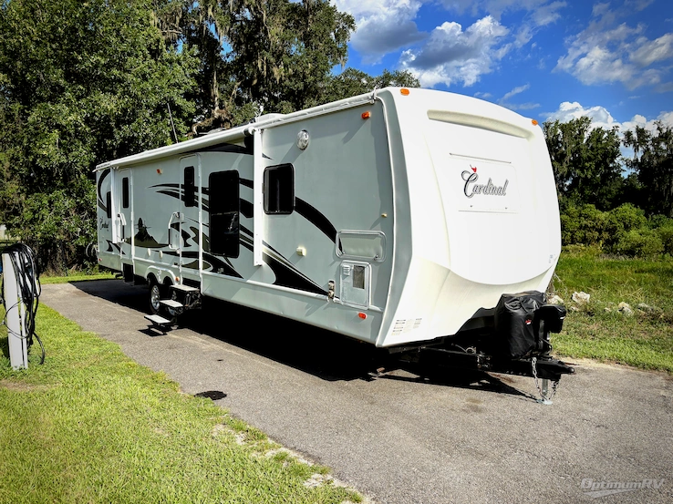 2008 Forest River Cardinal T32FKR RV Photo 1