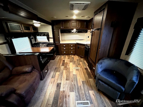 2017 Forest River Rockwood Signature Ultra Lite 8315BSS RV Photo 2