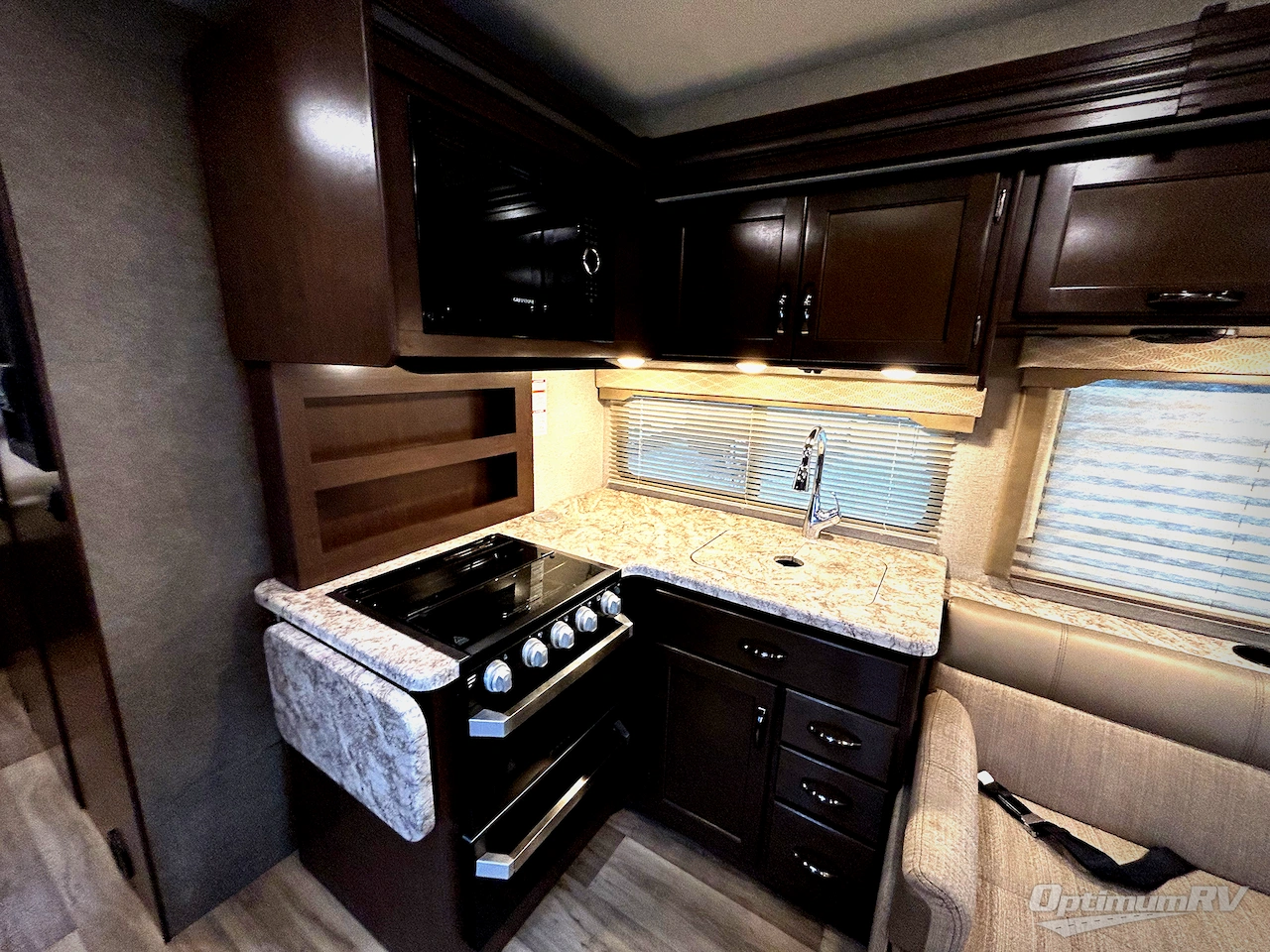 2020 Thor FREEDOM ELITE 30FE Photo 6