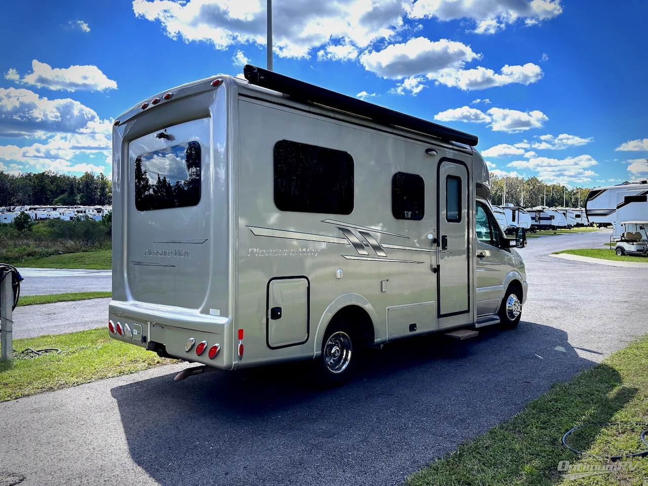 2016 Pleasure-Way Plateau XL Std. Model Photo 2