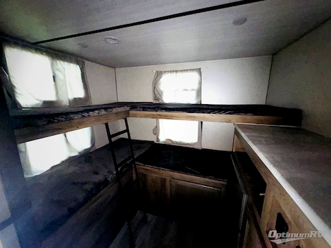 2022 Forest River Surveyor Legend 296QBLE RV Photo 3