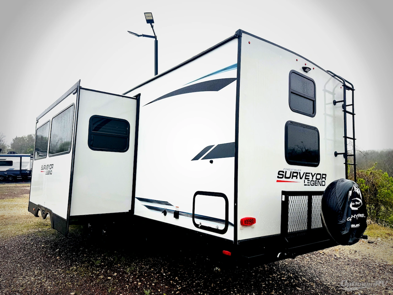 2022 Forest River Surveyor Legend 296QBLE Photo 3