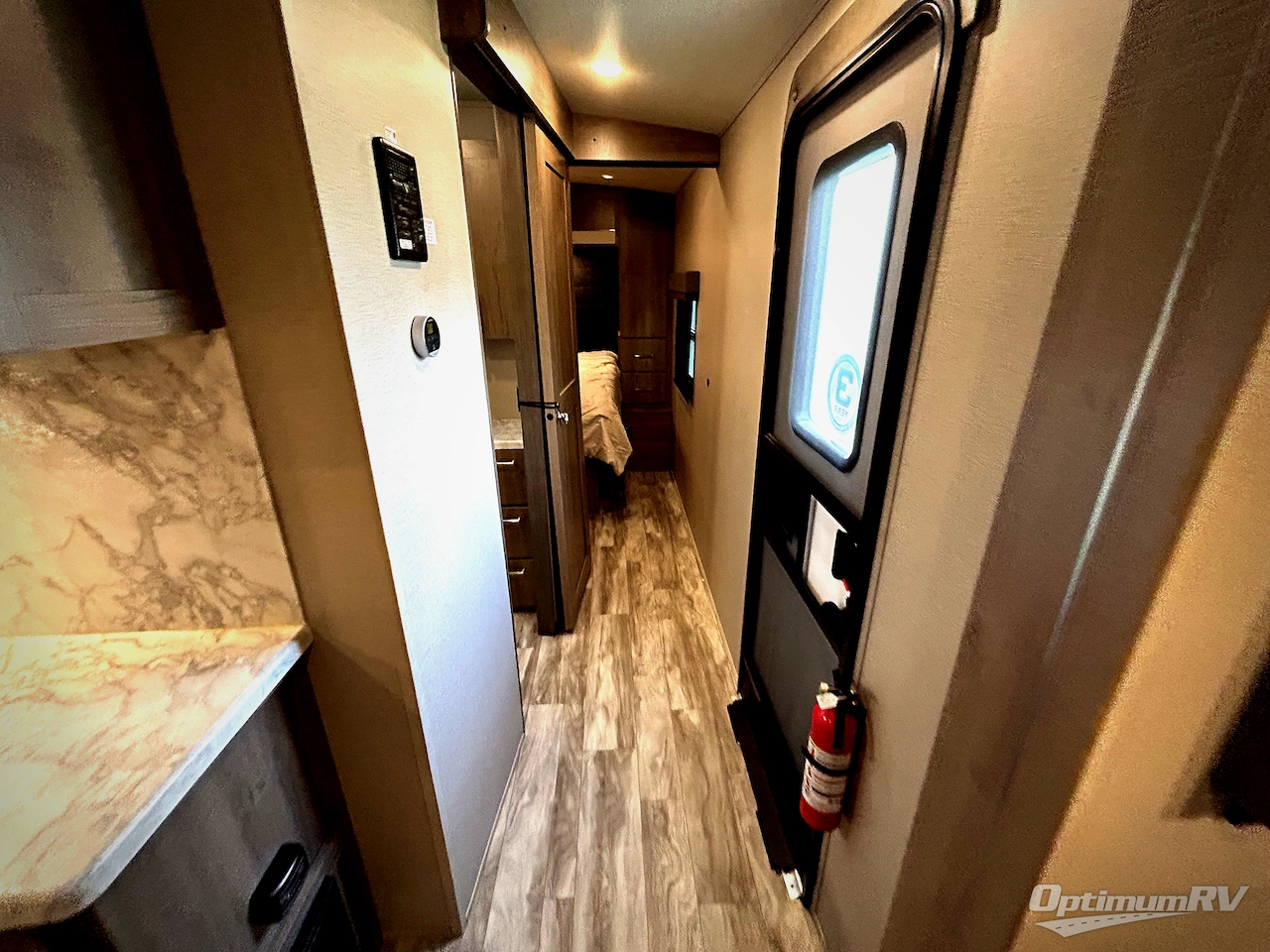 2022 Grand Design Imagine 2970RL Photo 7