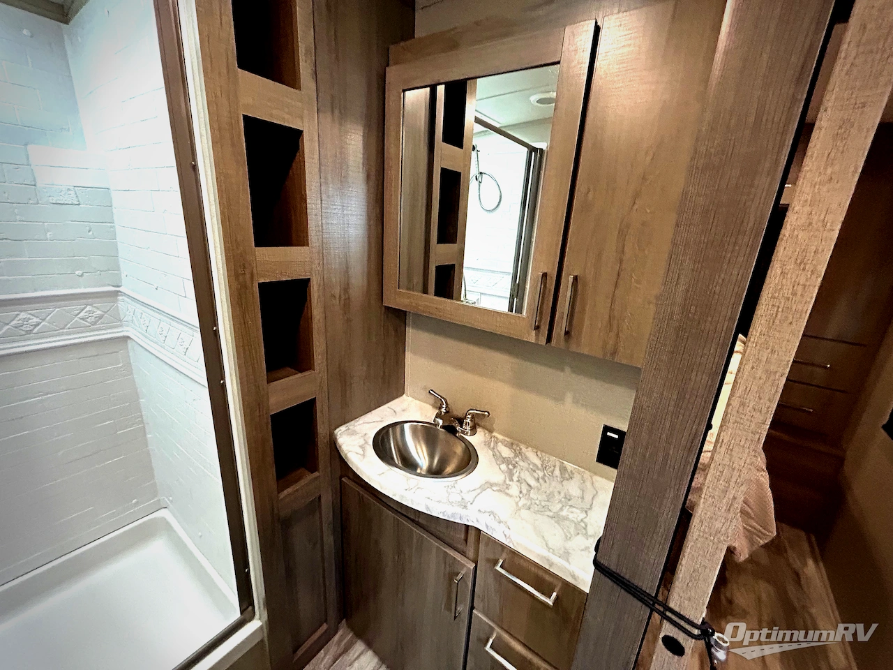 2022 Grand Design Imagine 2970RL Photo 11