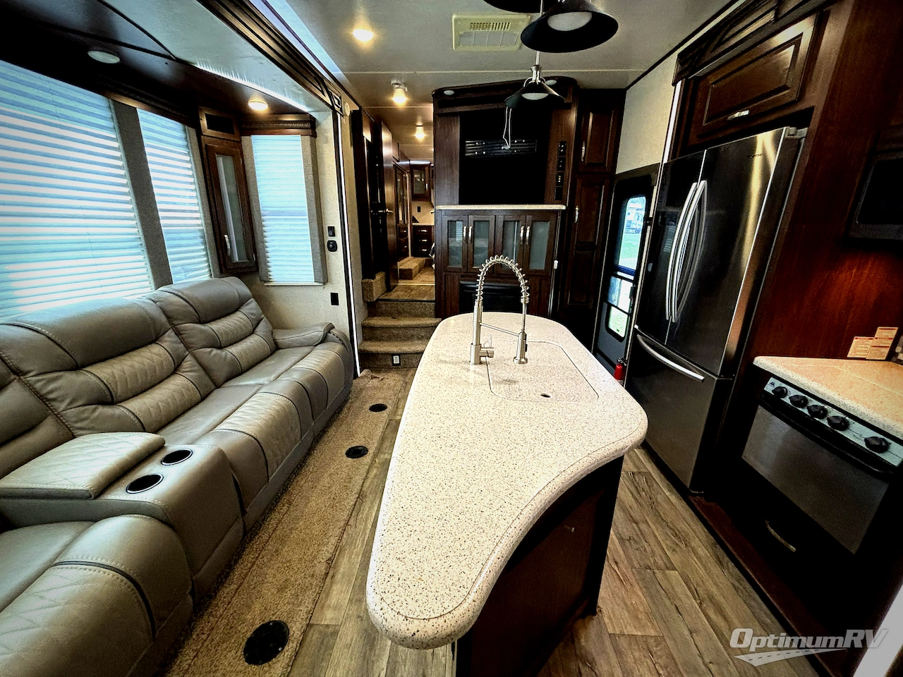 2017 Heartland Cyclone 4250 Photo 5