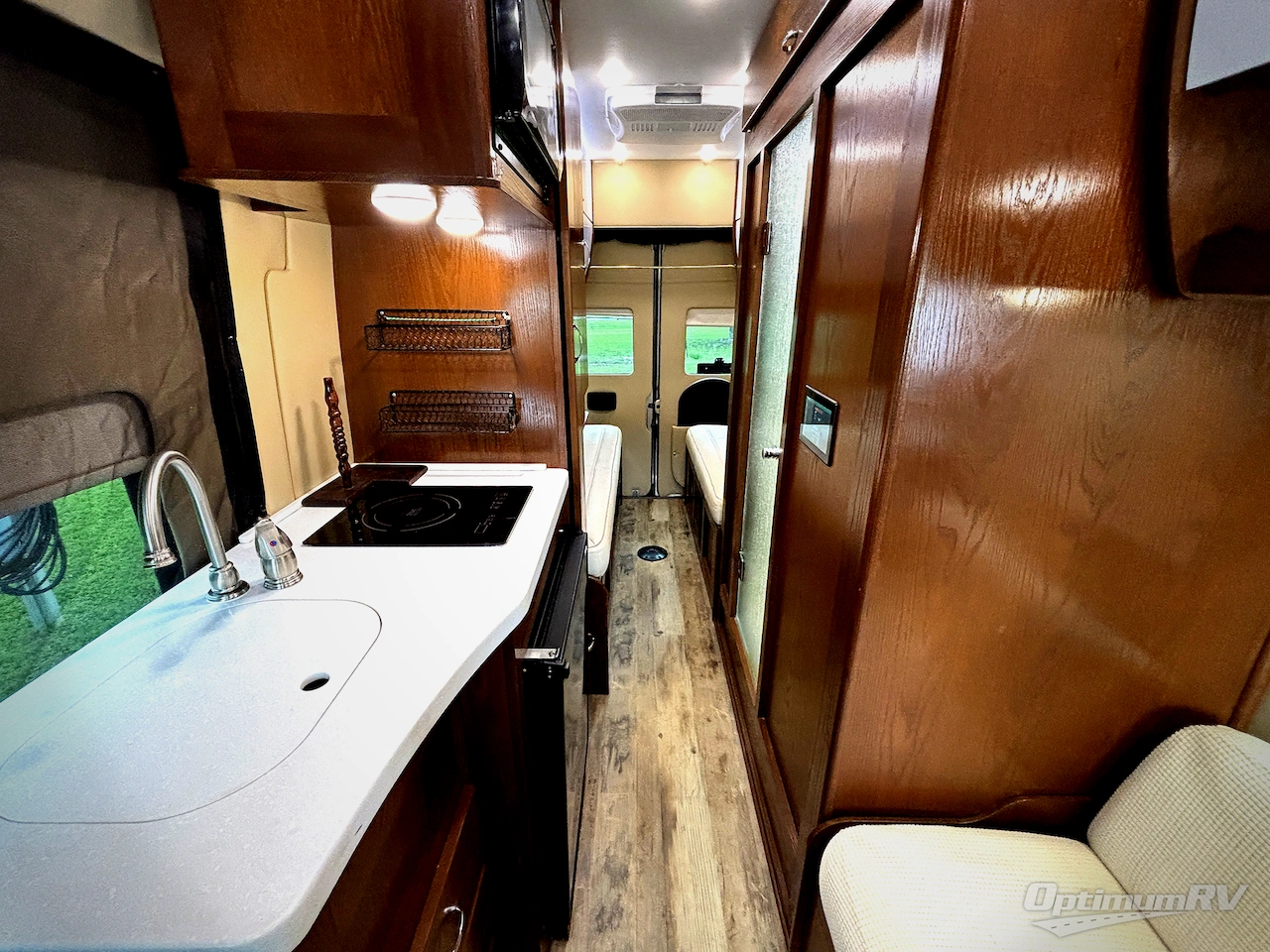 2019 Regency National Traveler TREK DLX Photo 4