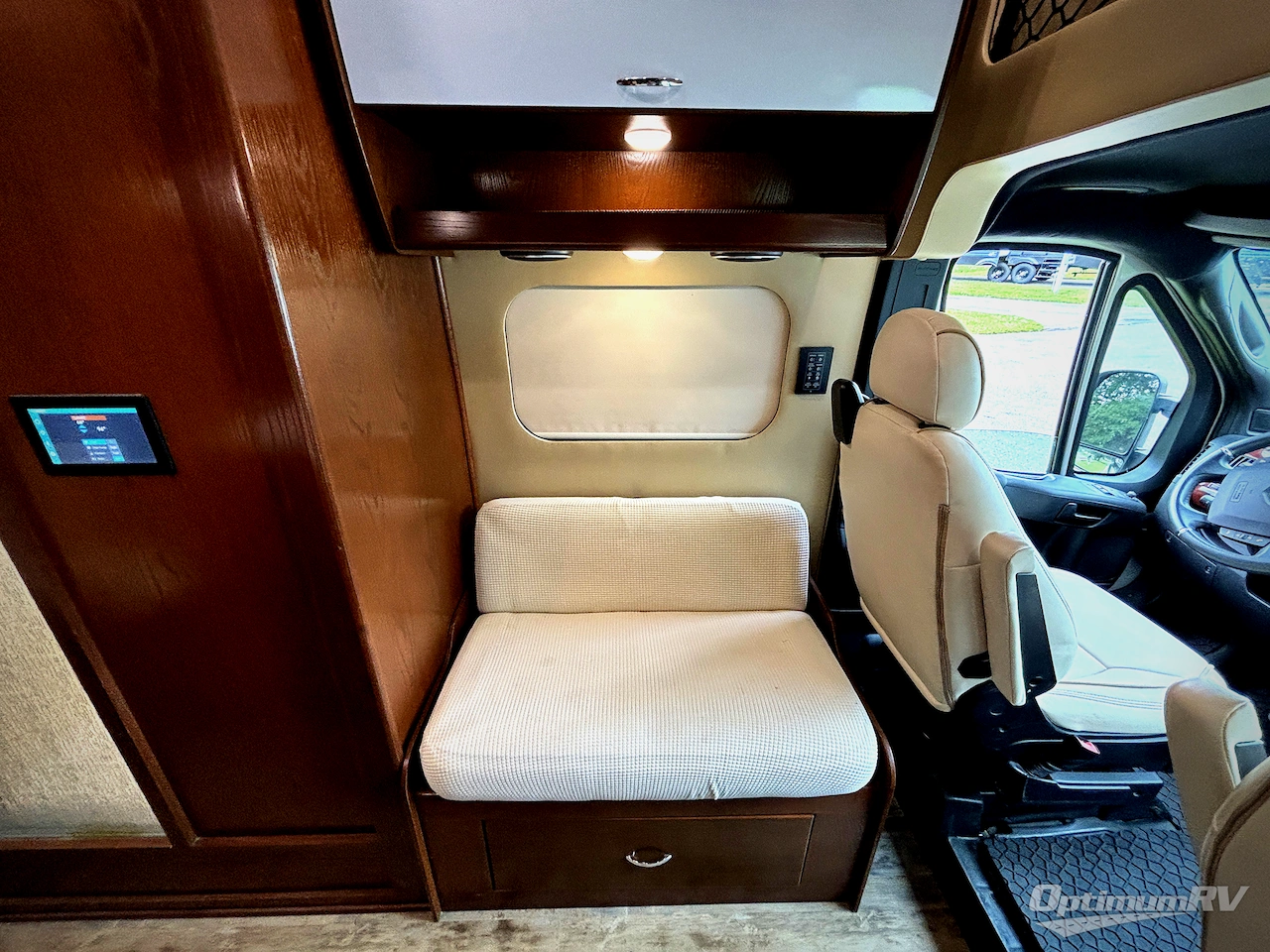 2019 Regency National Traveler TREK DLX Photo 10