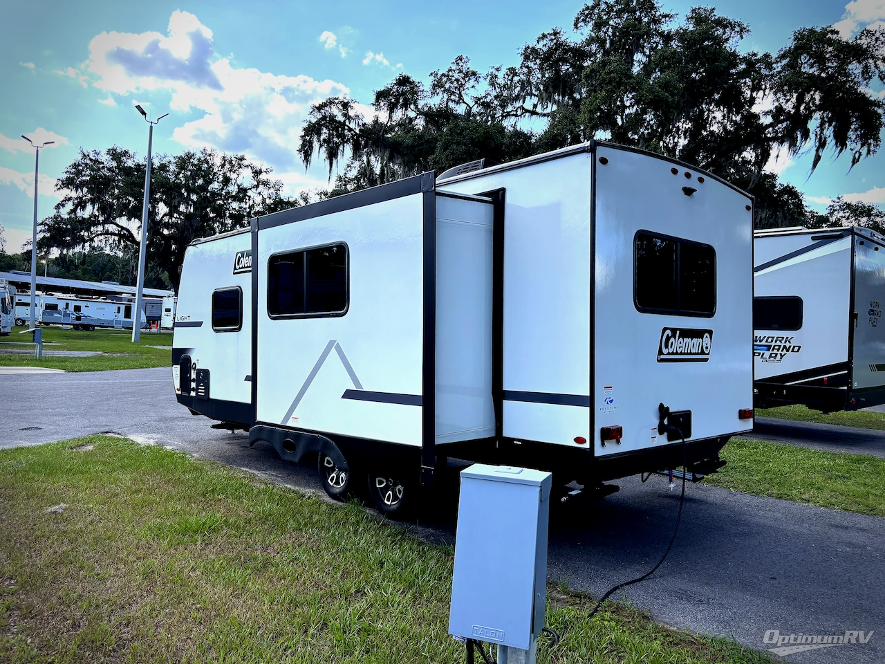 2025 Keystone Coleman Light 21RX Photo 3