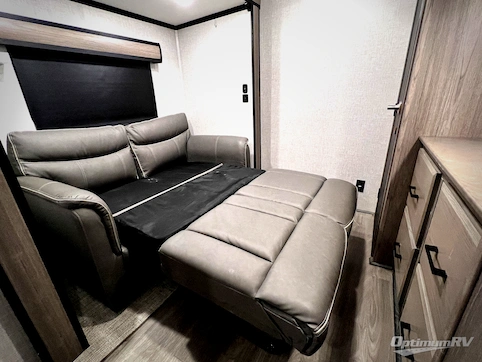 2022 CrossRoads Cameo CE3961MB RV Photo 3