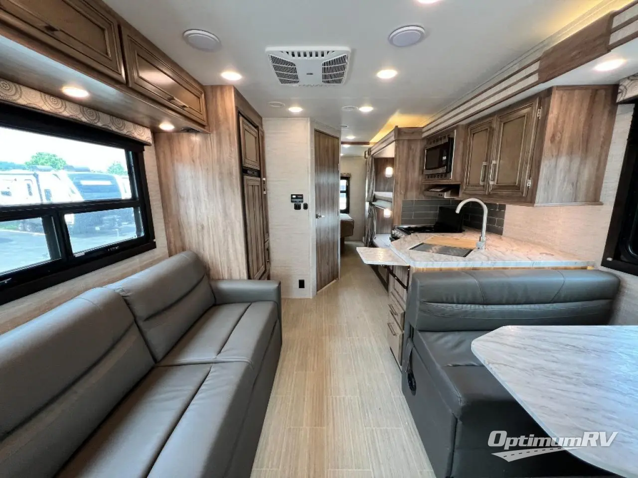 2021 Entegra Odyssey 31F Photo 4