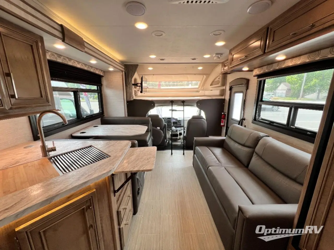 2021 Entegra Odyssey 31F Photo 5