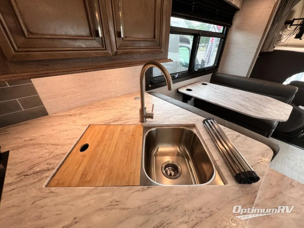 2021 Entegra Odyssey 31F Photo 18