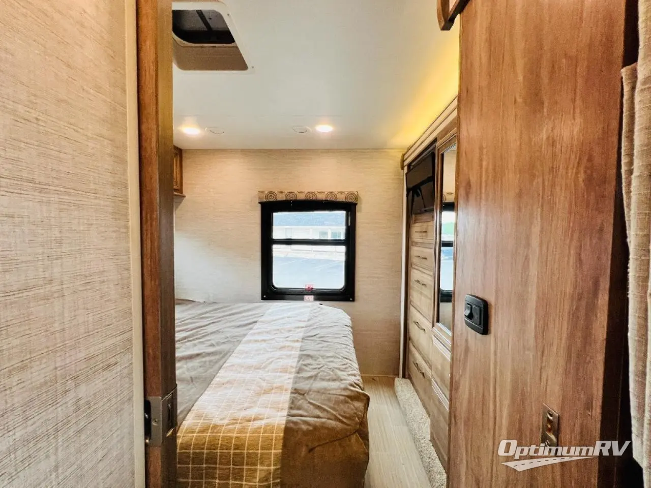 2021 Entegra Odyssey 31F Photo 35