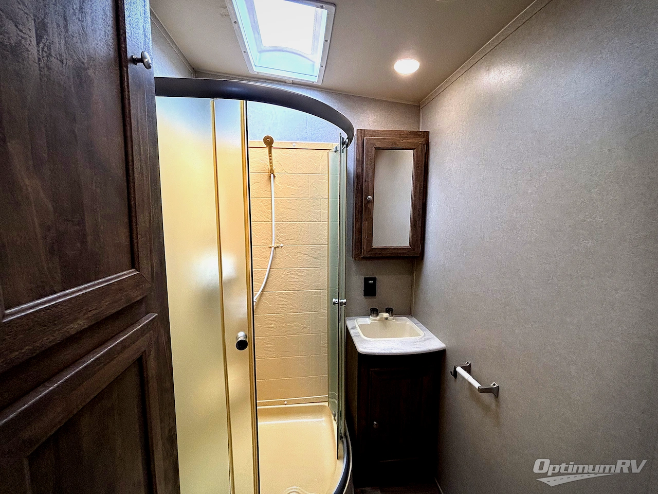 2019 Palomino Puma XLE Lite 27QBC Photo 8