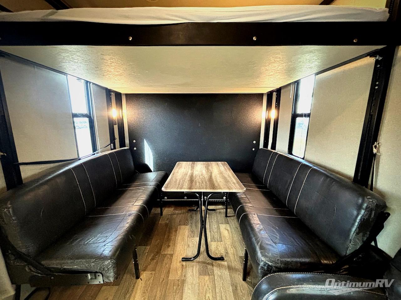 2019 Palomino Puma XLE Lite 27QBC Photo 13