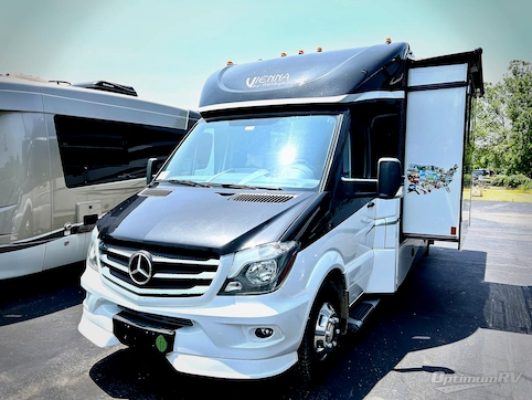 Used 2018 Renegade Vienna 25FWS Featured Photo