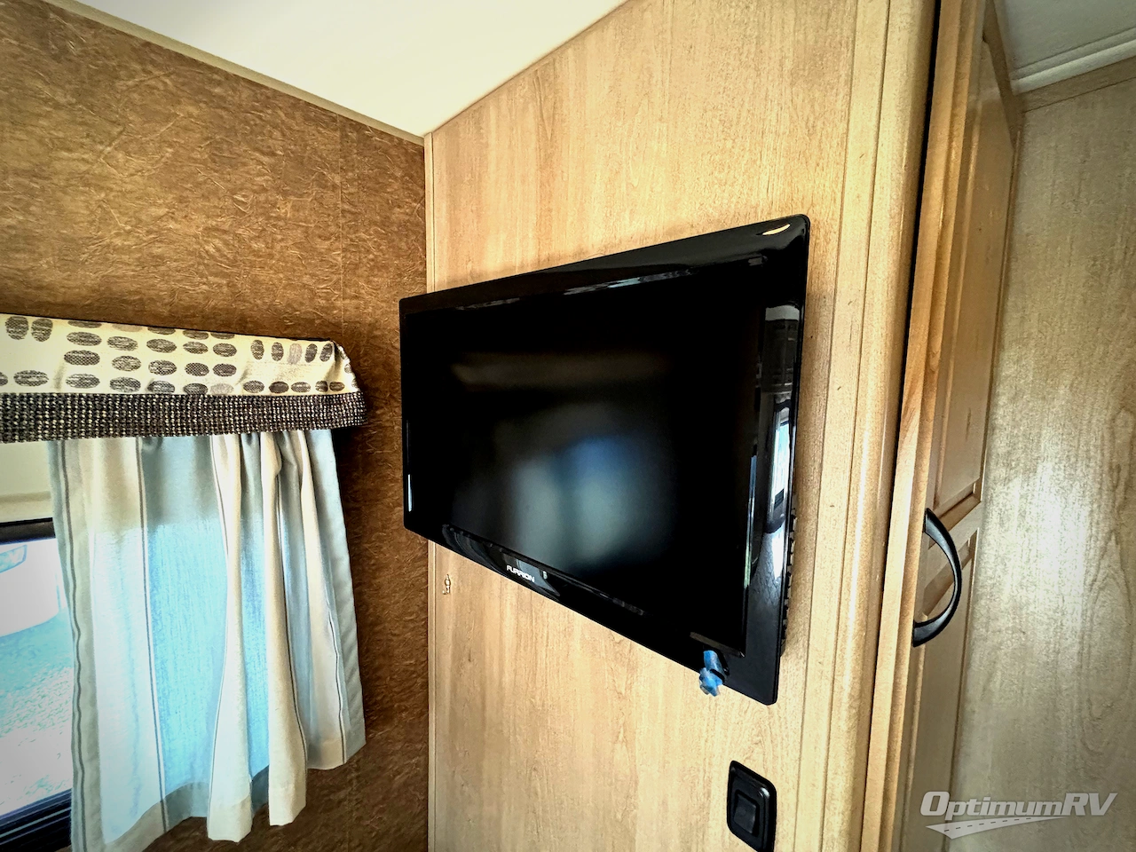 2015 Coachmen Prism 24G Photo 13