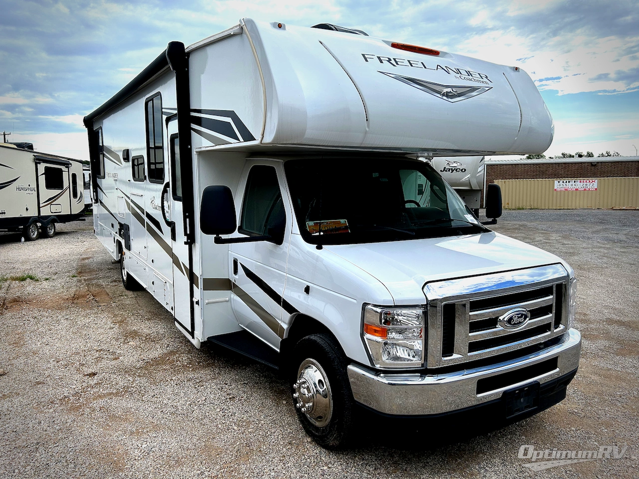 2024 Coachmen Freelander 31MB Photo 1