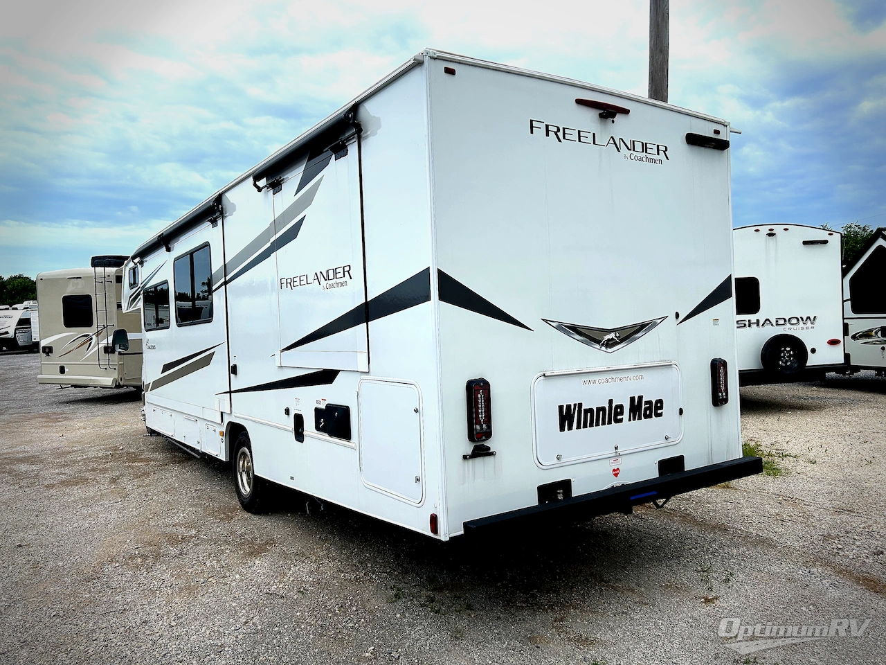 2024 Coachmen Freelander 31MB Photo 3