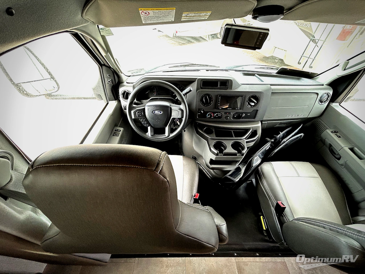 2024 Coachmen Freelander 31MB Photo 5