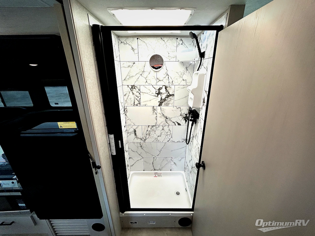 2024 Coachmen Freelander 31MB Photo 10