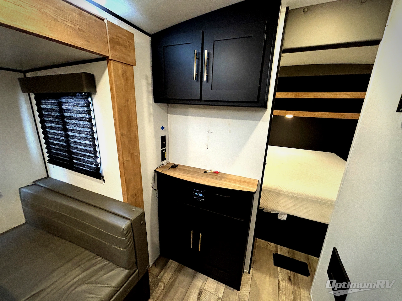 2022 Keystone Springdale 266RL Photo 8