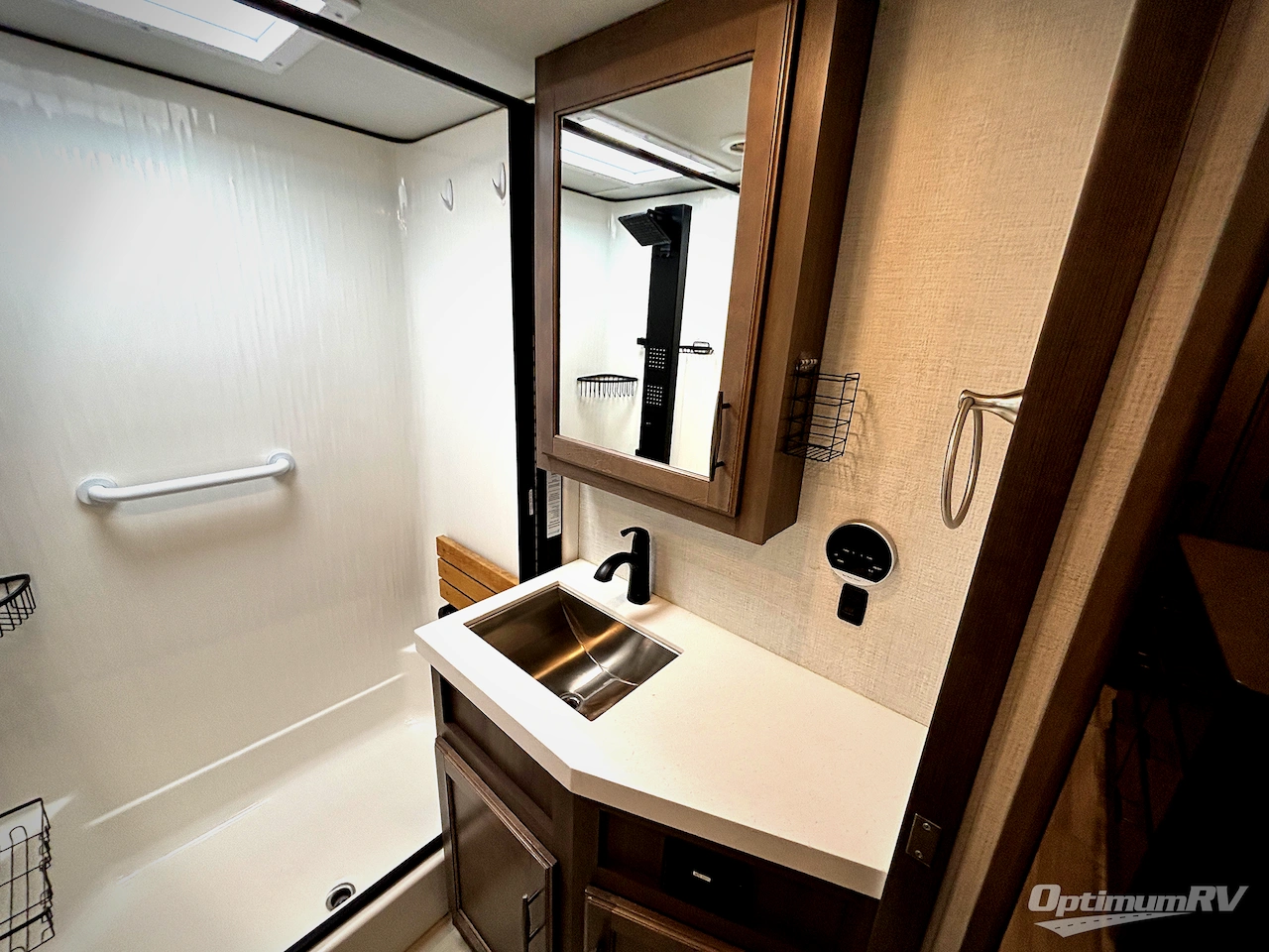 2023 Grand Design Solitude 378MBS Photo 14