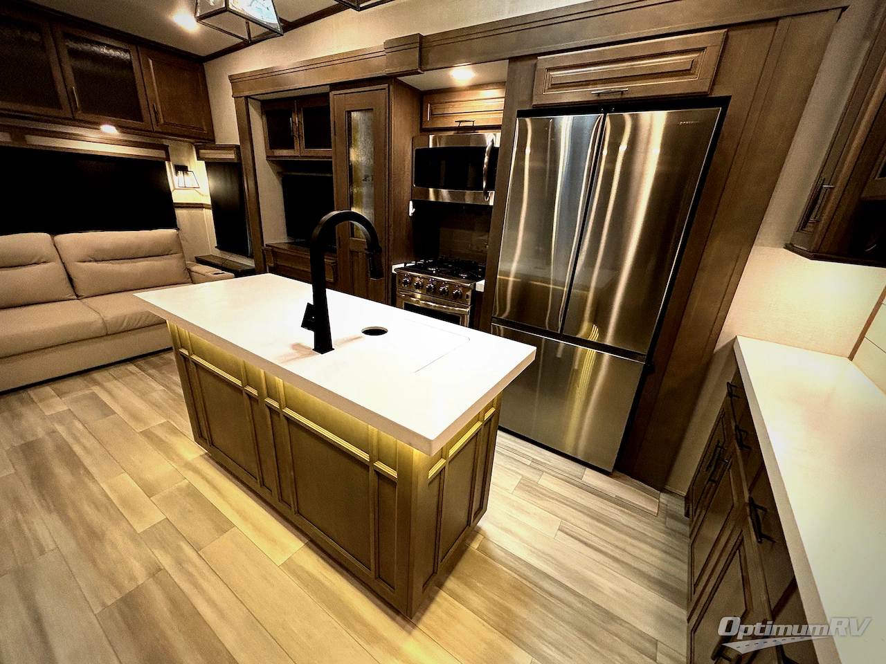 2023 Grand Design Solitude 378MBS Photo 20