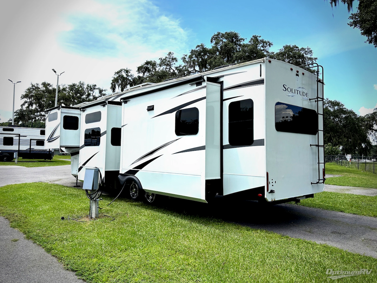 2023 Grand Design Solitude 378MBS Photo 3