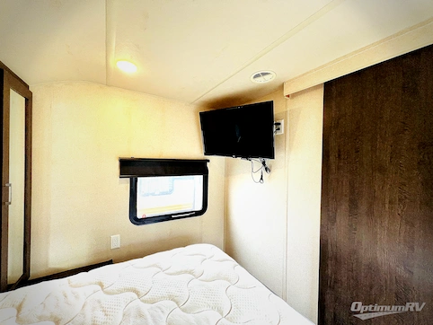 2018 Forest River Wildwood 28RLSS RV Photo 4