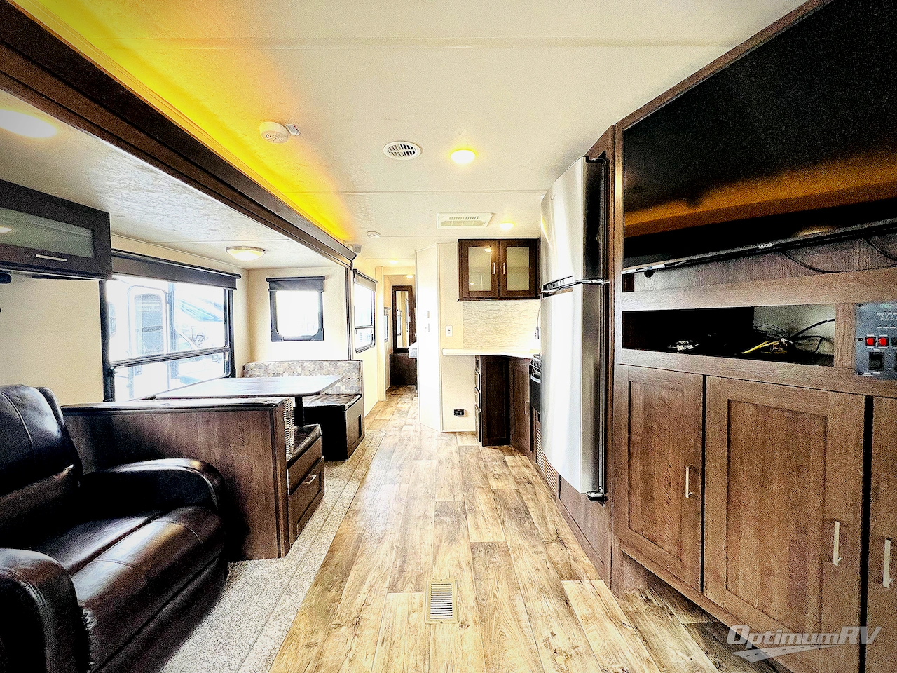 2018 Forest River Wildwood 28RLSS Photo 2