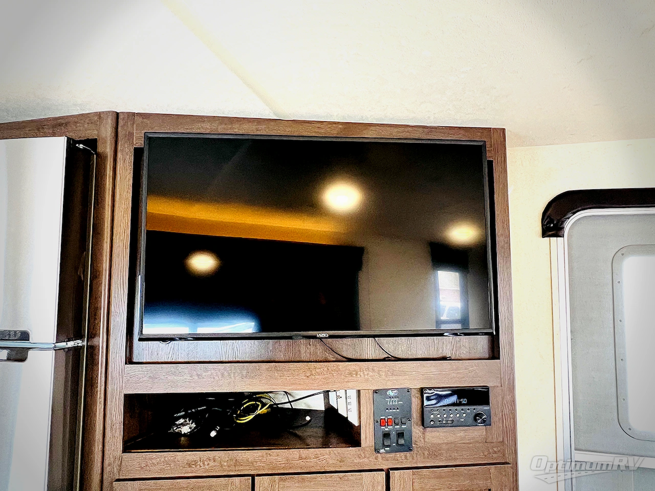 2018 Forest River Wildwood 28RLSS Photo 8