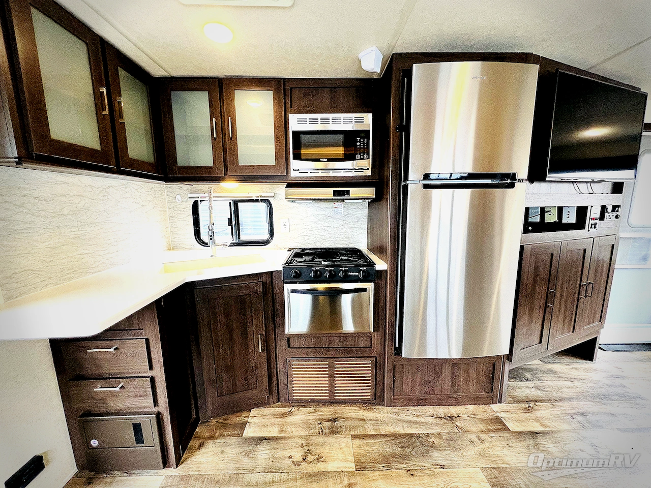 2018 Forest River Wildwood 28RLSS Photo 10