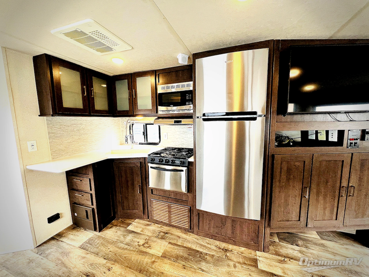 2018 Forest River Wildwood 28RLSS Photo 9