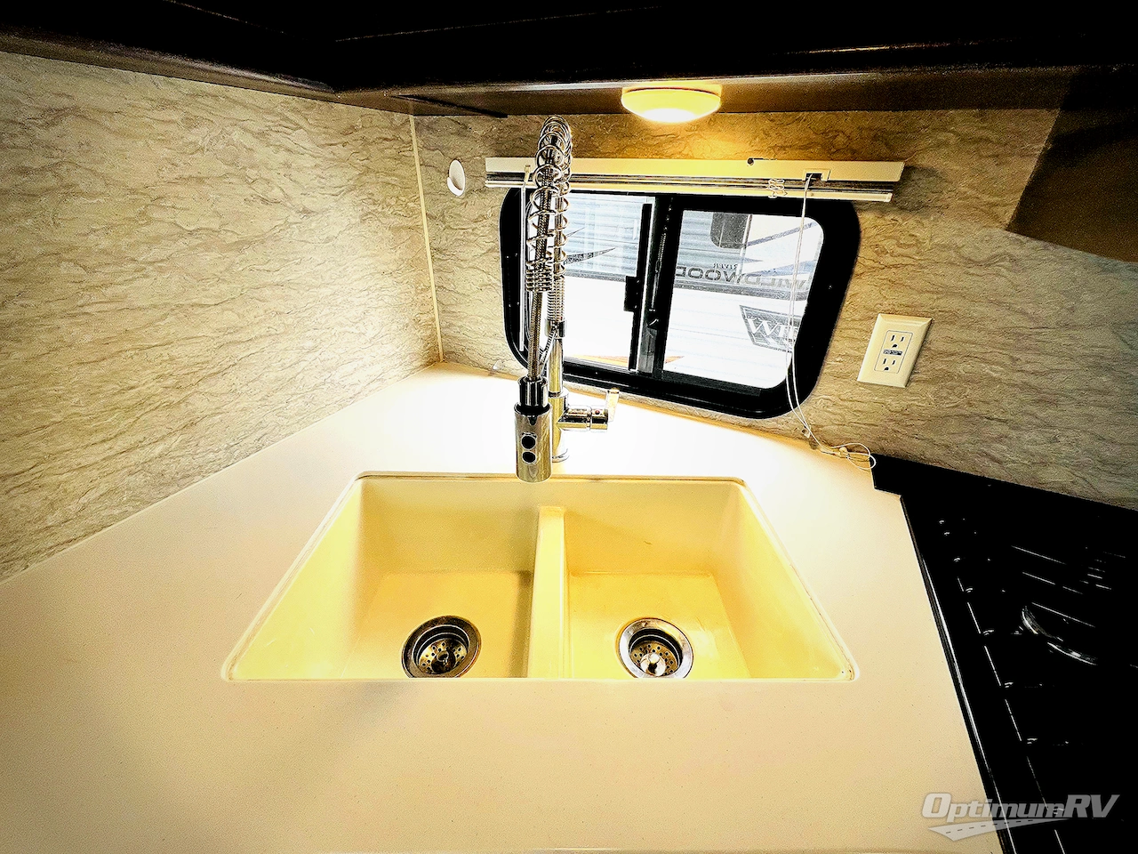 2018 Forest River Wildwood 28RLSS Photo 13