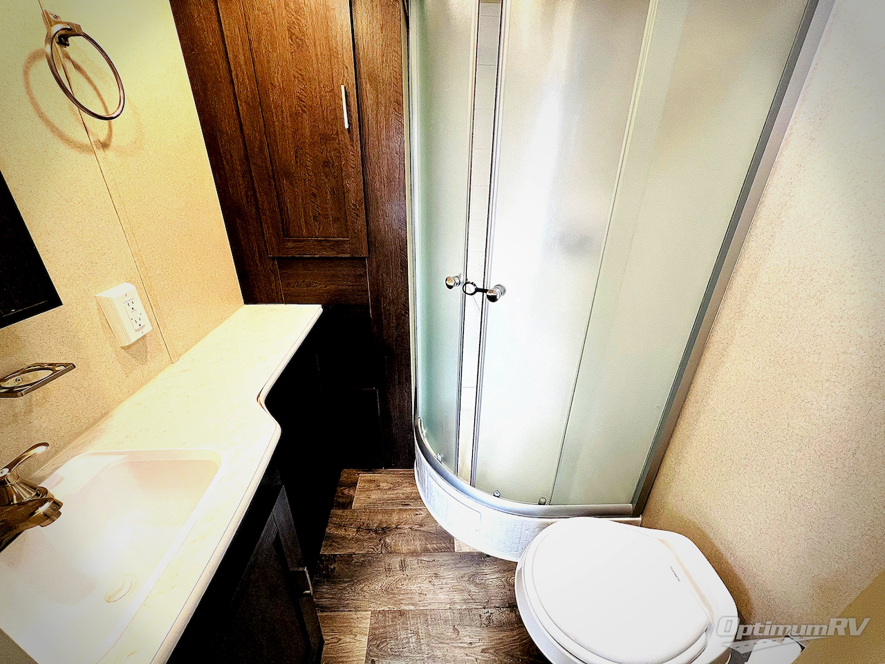 2018 Forest River Wildwood 28RLSS Photo 16