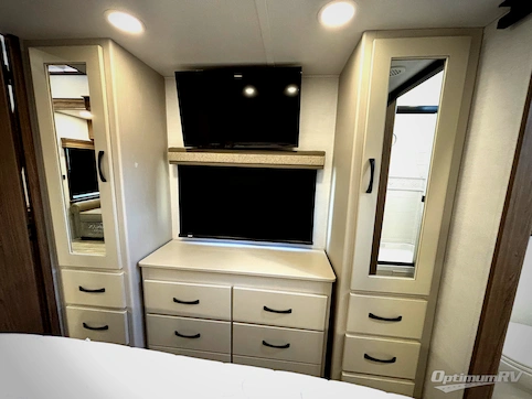 2024 Alliance Paradigm 395DS RV Photo 4