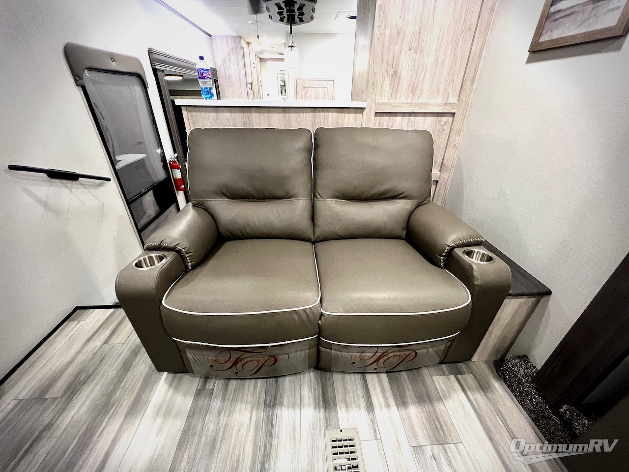 2024 Forest River Sandpiper Luxury 391FLRB Photo 18