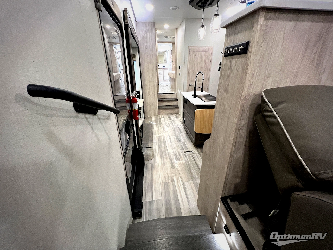 2024 Forest River Sandpiper Luxury 391FLRB Photo 20