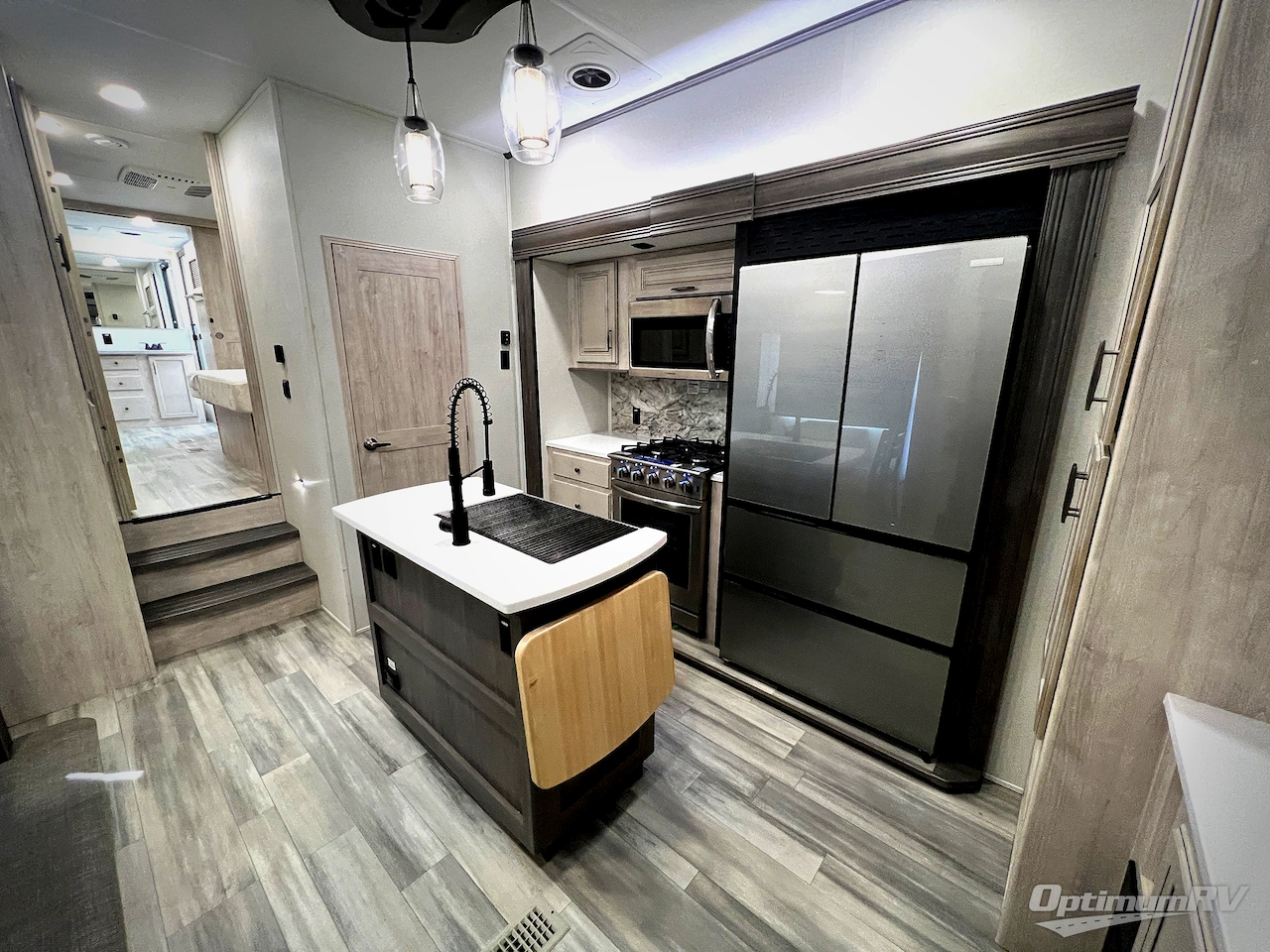 2024 Forest River Sandpiper Luxury 391FLRB Photo 21