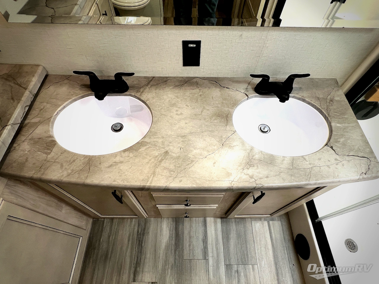 2024 Forest River Sandpiper Luxury 391FLRB Photo 50