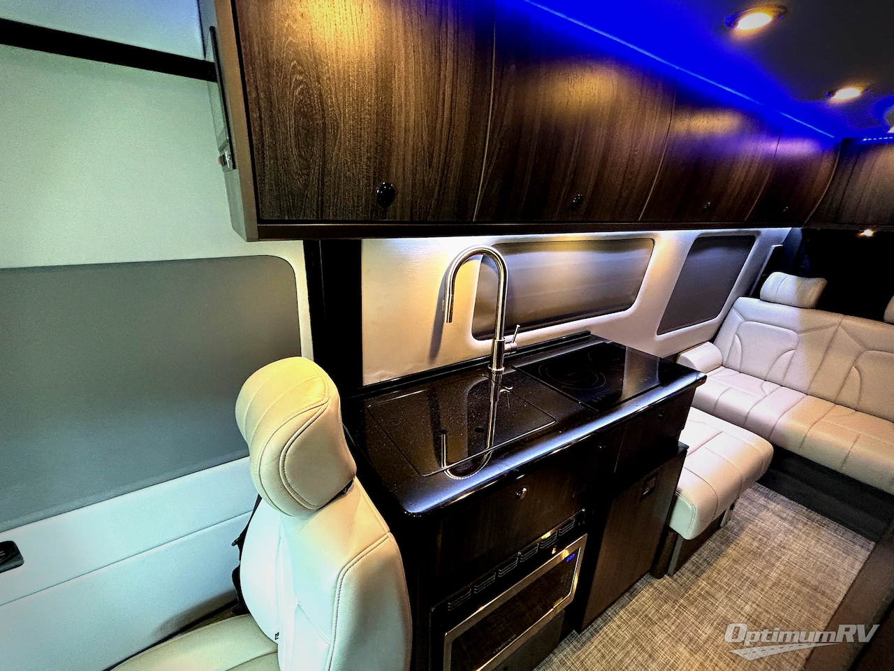2023 Grech RV Terreno-ion Lounge Photo 13