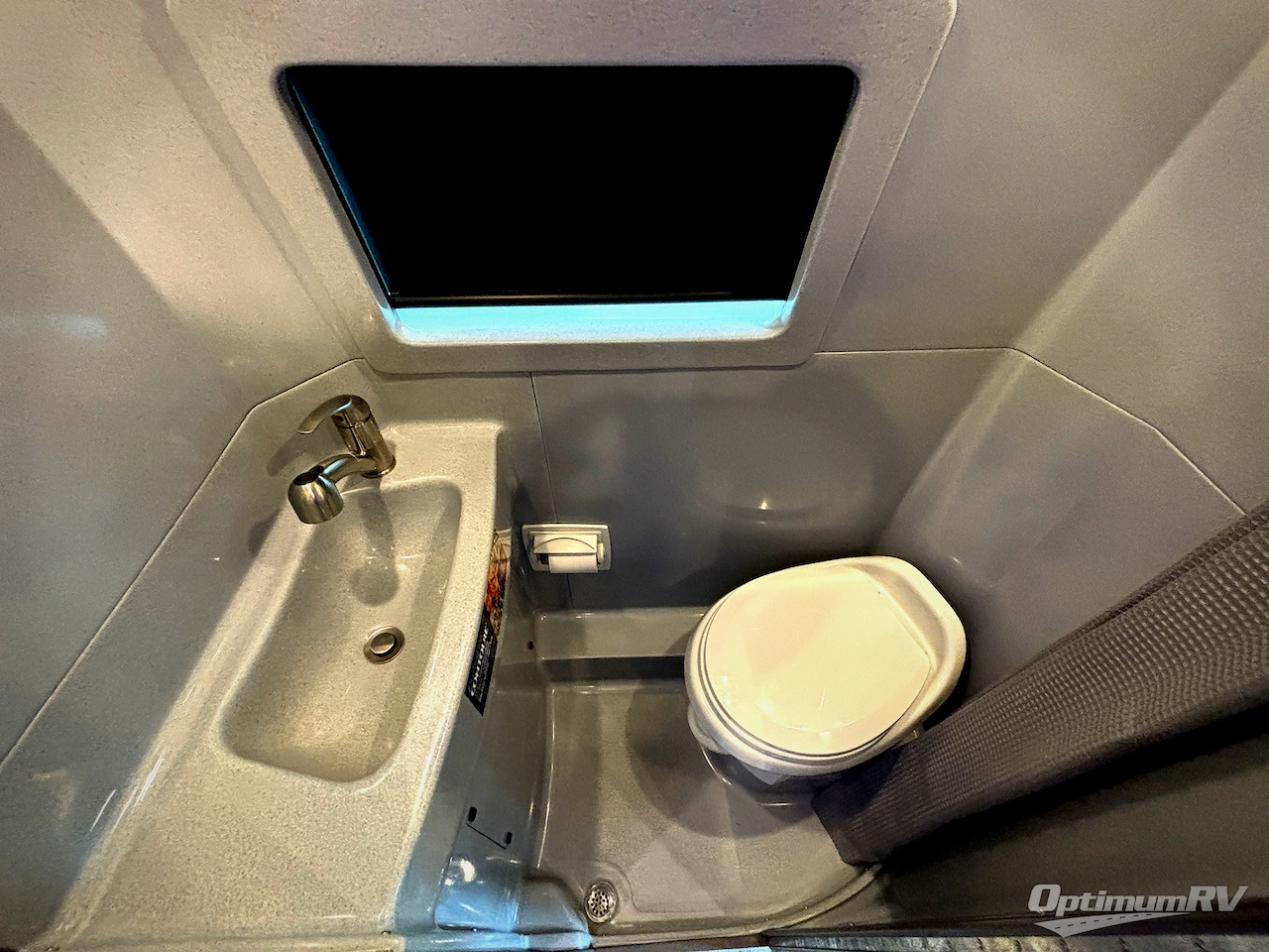 2023 Grech RV Terreno-ion Lounge Photo 18