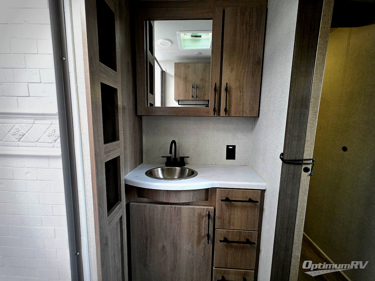 2023 Grand Design Imagine 2670MK Photo 16