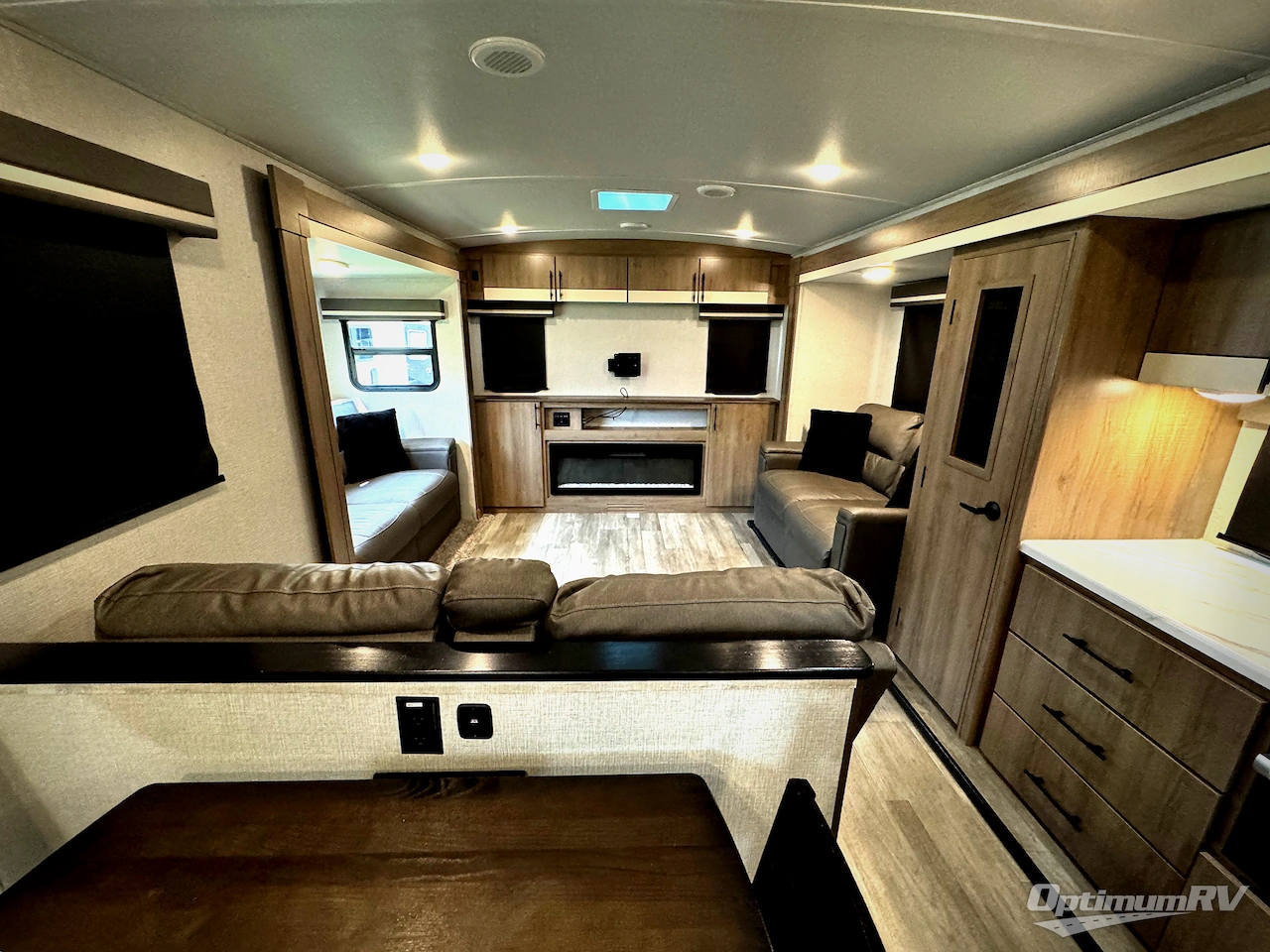 2023 Grand Design Imagine 3100RD Photo 4