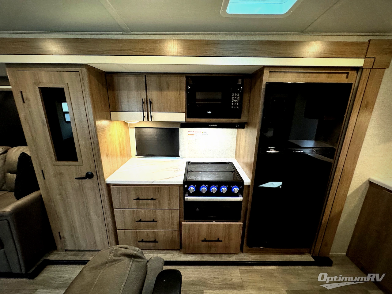 2023 Grand Design Imagine 3100RD Photo 6