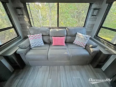 2022 Alliance Paradigm 310RL RV Photo 3