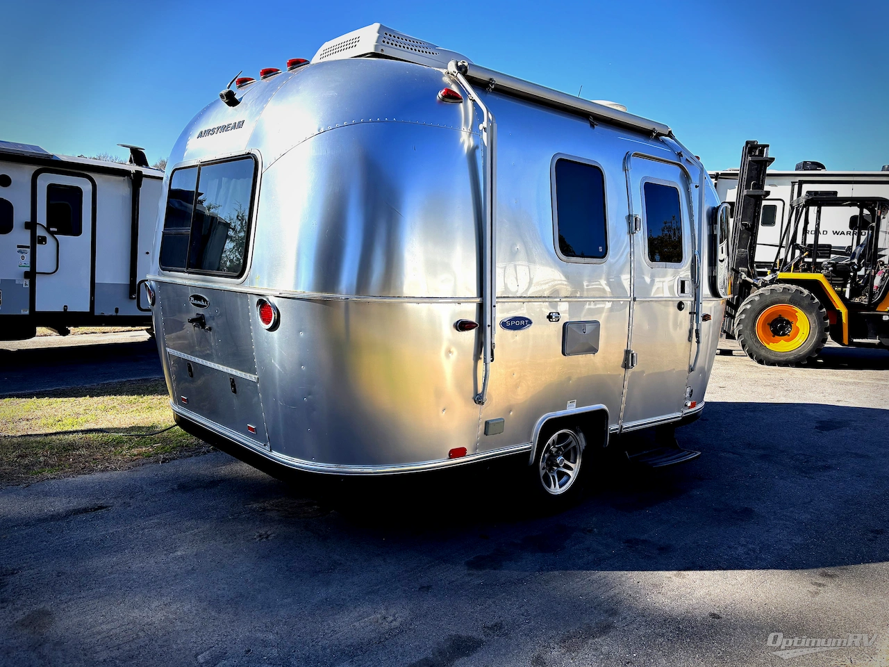 2018 Airstream Sport 16RB Photo 2