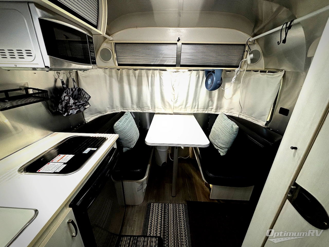 2018 Airstream Sport 16RB Photo 5