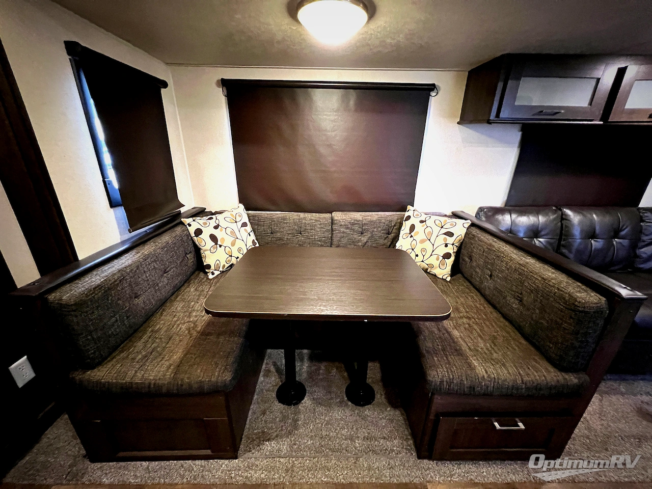 2019 Forest River Salem 31KQBTS Photo 6